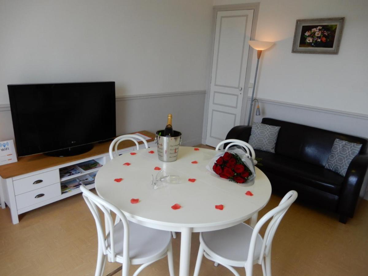 Appartement avec grand balcon et vue à 300 m plage, lit Queen Size Mers-les-Bains Extérieur photo