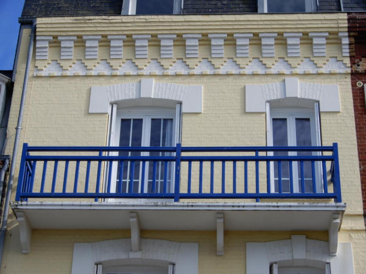 Appartement avec grand balcon et vue à 300 m plage, lit Queen Size Mers-les-Bains Extérieur photo